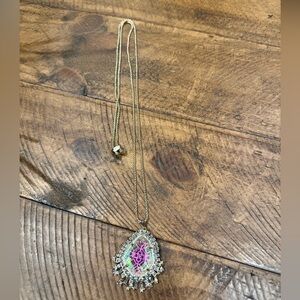 Kendra Scott necklace